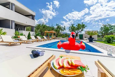 Ferienwohnung mit Pool und Klimaanlage