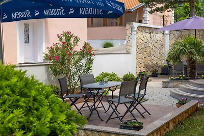 Ferienwohnung mit Terrasse und Klimaanlage