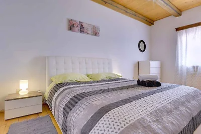 Ferienhaus mit Terrasse und Klimaanlage