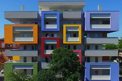 Studio mit Klimaanlage und Balkon