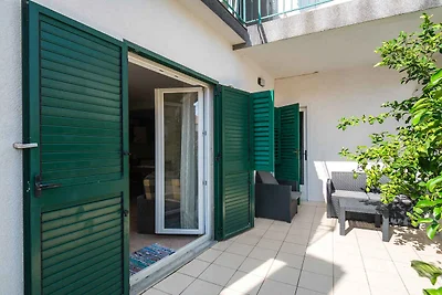 Charmante Ferienwohnung Polly in Primošten mi