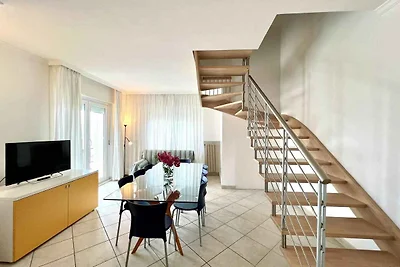 Ferienwohnung mit Balkon, Klimaanlage und