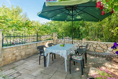 Ferienwohnung mit Klimaanlage und Grill, umge