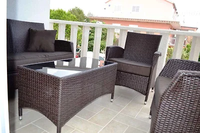 Ferienwohnung mit Balkon und Klimaanlage