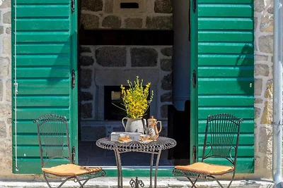 Villa mit Pool und Klimaanlage