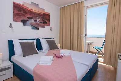 Vakantiehuis Ontspannende vakantie Novalja