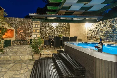 Charmantes dalmatinisches Steinhaus mit priva