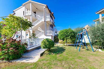 Ferienwohnung mit Terrasse und Grill
