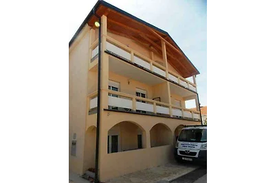 Ferienwohnung mit Balkon in der Nähe des