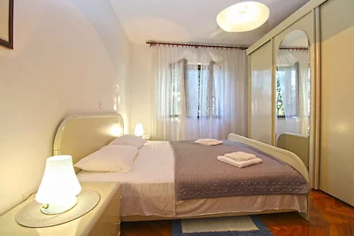 Ferienwohnung mit Klimaanlage und Terrasse