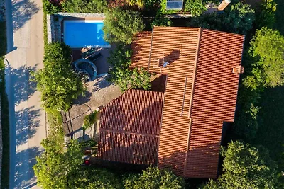 Schönes Apartment mit Terrasse für 5 Personen