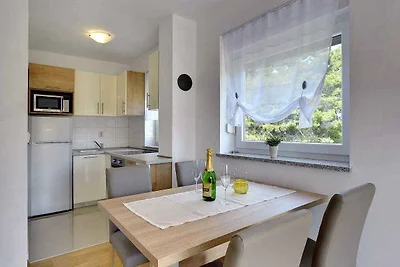 Ferienwohnung mit Klimaanlage, Balkon und