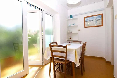 Ferienhaus mit Pool und Grill