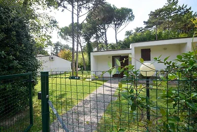 Ferienwohnung mit Privater Garten und Klima