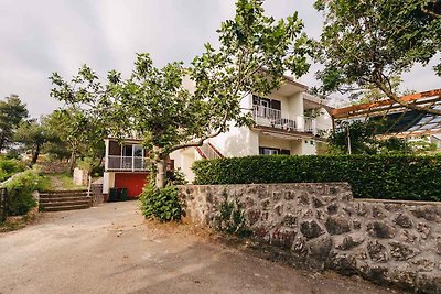 Ferienwohnung Sara mit Meerblick und Pool und