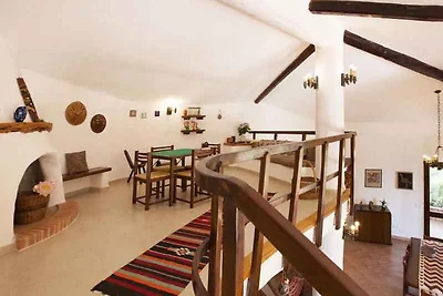 Villa mit Klimaanlage und Terrasse