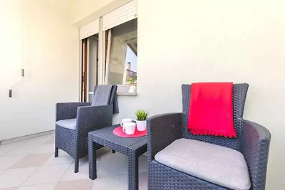 apartman za odmor Obiteljski odmor Srima