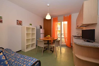 Ferienwohnung mit Klimaanlage und Balkon