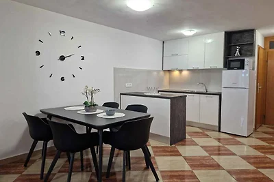 Ferienwohnung mit Klimaanlage und Balkon