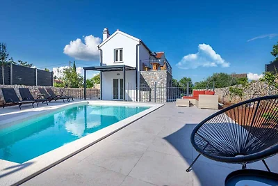 Villa mit Pool