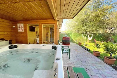 Ferienhaus mit liebevoller Einrichtung, Whirl