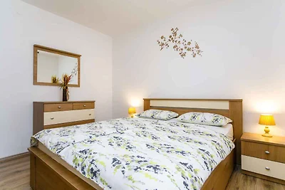 Ferienwohnung in ruhiger Lage mit Terrasse