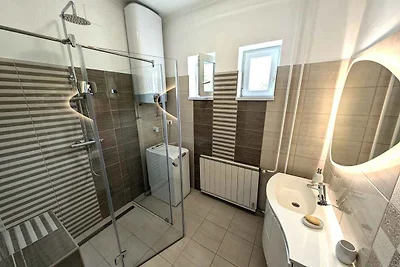 Ferienwohnung mit Aussenpool , Terrasse und