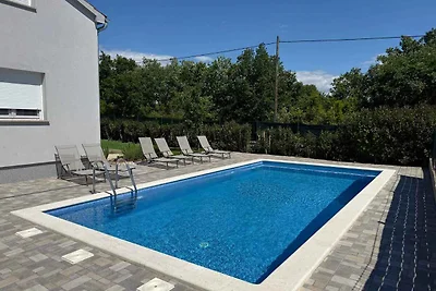 Ferienwohnung mit Klimaanlage und Pool
