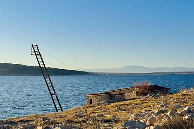 Ivo P. mit Meerblick in Šilo auf der Insel Kr