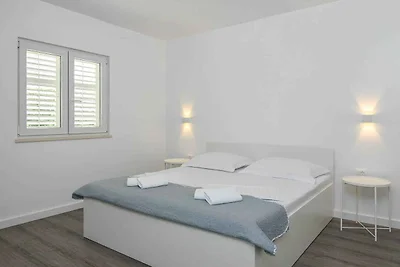 Ferienwohnung mit Balkon und Meerblick