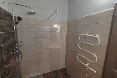 Studio mit Sauna und Whirlpool in der Nahe vo