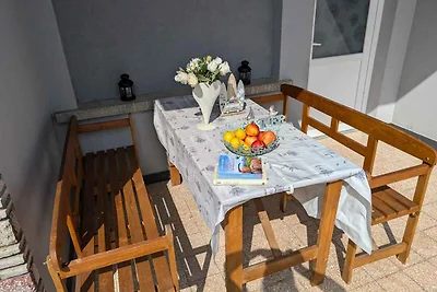Ferienhaus in der Nähe vom Wasser mit ruhiger