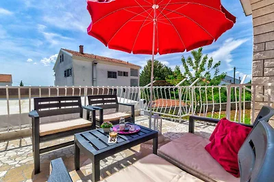 Ferienwohnung mit Terrasse und Klimaanlage