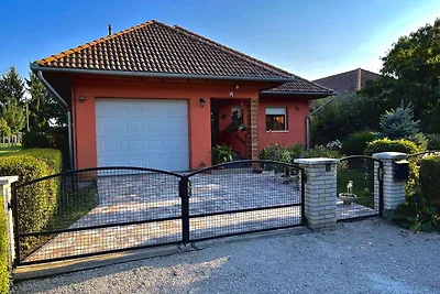 Vakantiehuis Ontspannende vakantie Balatonbereny