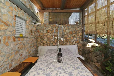 Ferienhaus mit Gartenterrasse und Bootsteg