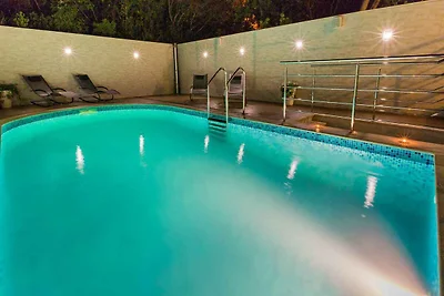 Ferienwohnung mit Terrasse und Aussenpool