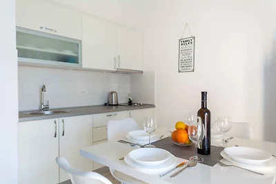 Ferienwohnung mit Terrasse und Klimaanlage