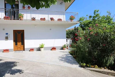 Ferienwohnung mit Terrasse und Klimaanlage