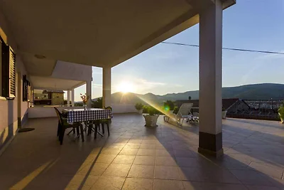 Ferienwohnung mit Balkon und Klimaanlage