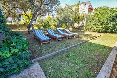 Ferienhaus mit Terrasse und Grill