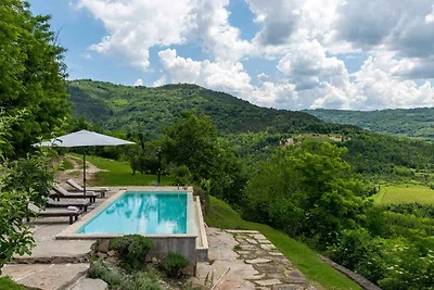 Villa mit Klimaanlage und Pool