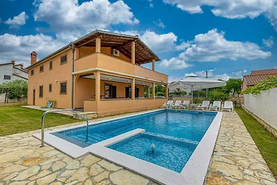 Ferienwohnung mit privatem Pool