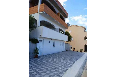 Appartamento Vacanza con famiglia Rogoznica