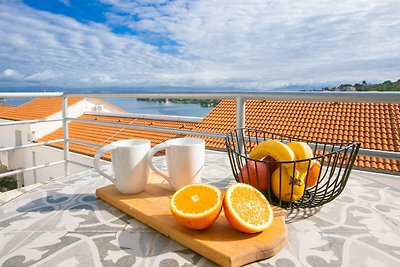 Ferienwohnung mit Balkon und Meerblick