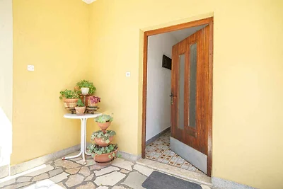 Ferienwohnung mit Balkon und Parkplatz