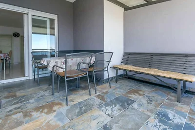 Ferienwohnung mit Balkon und Meerblick