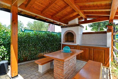 Ferienhaus mit Sonnenterrasse und Grillplatz