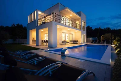 Ferienhaus mit Pool