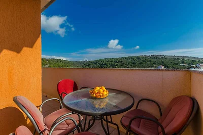 Ferienwohnung Vlado mit Meerblick in Okrug Go