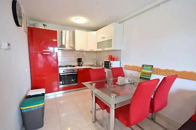 Ferienwohnung Apartment Zrinka im Erdgeschoss